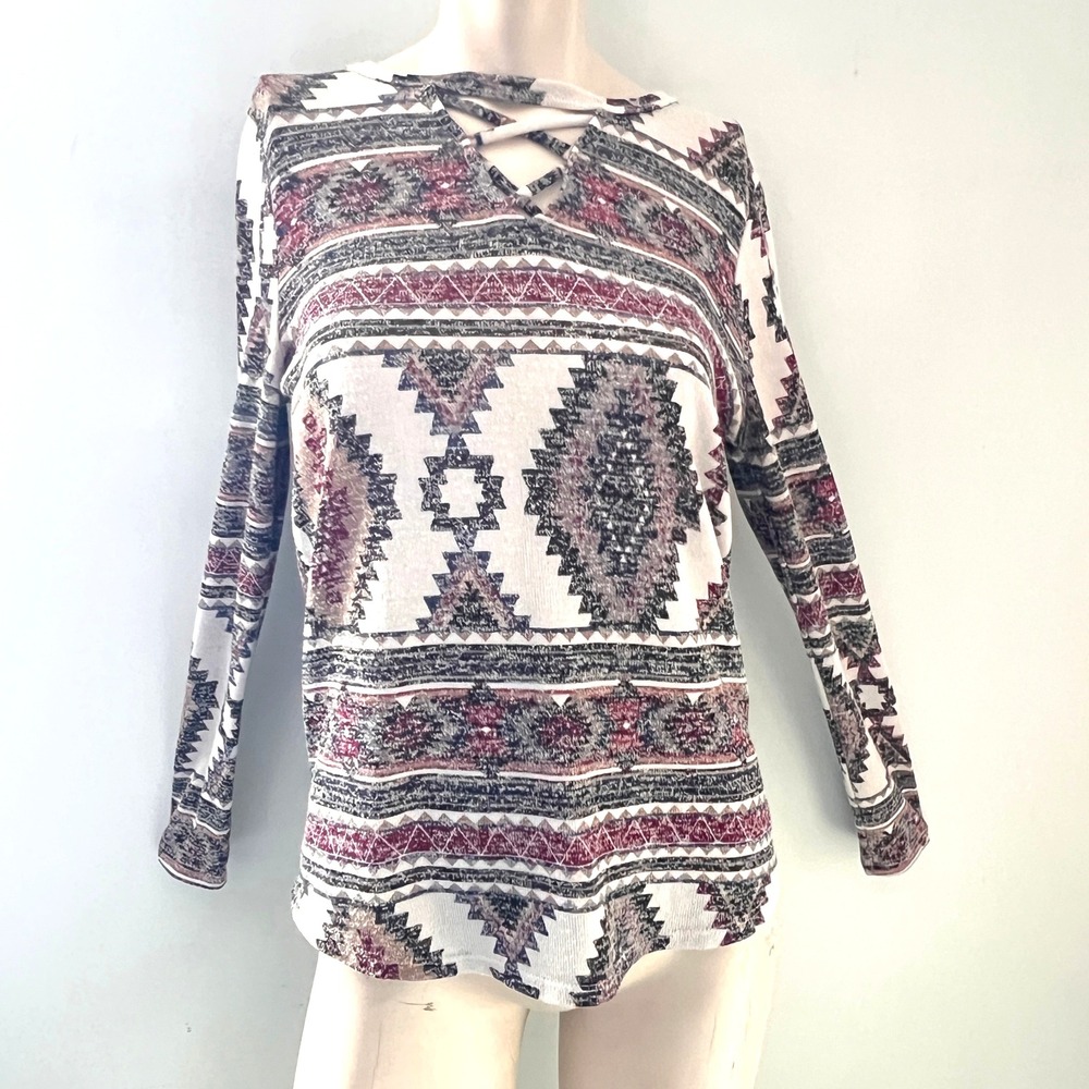Absolutely Famous Top S Lightweight‎ Boho Criss Cross Aztec Print Artsy Bold